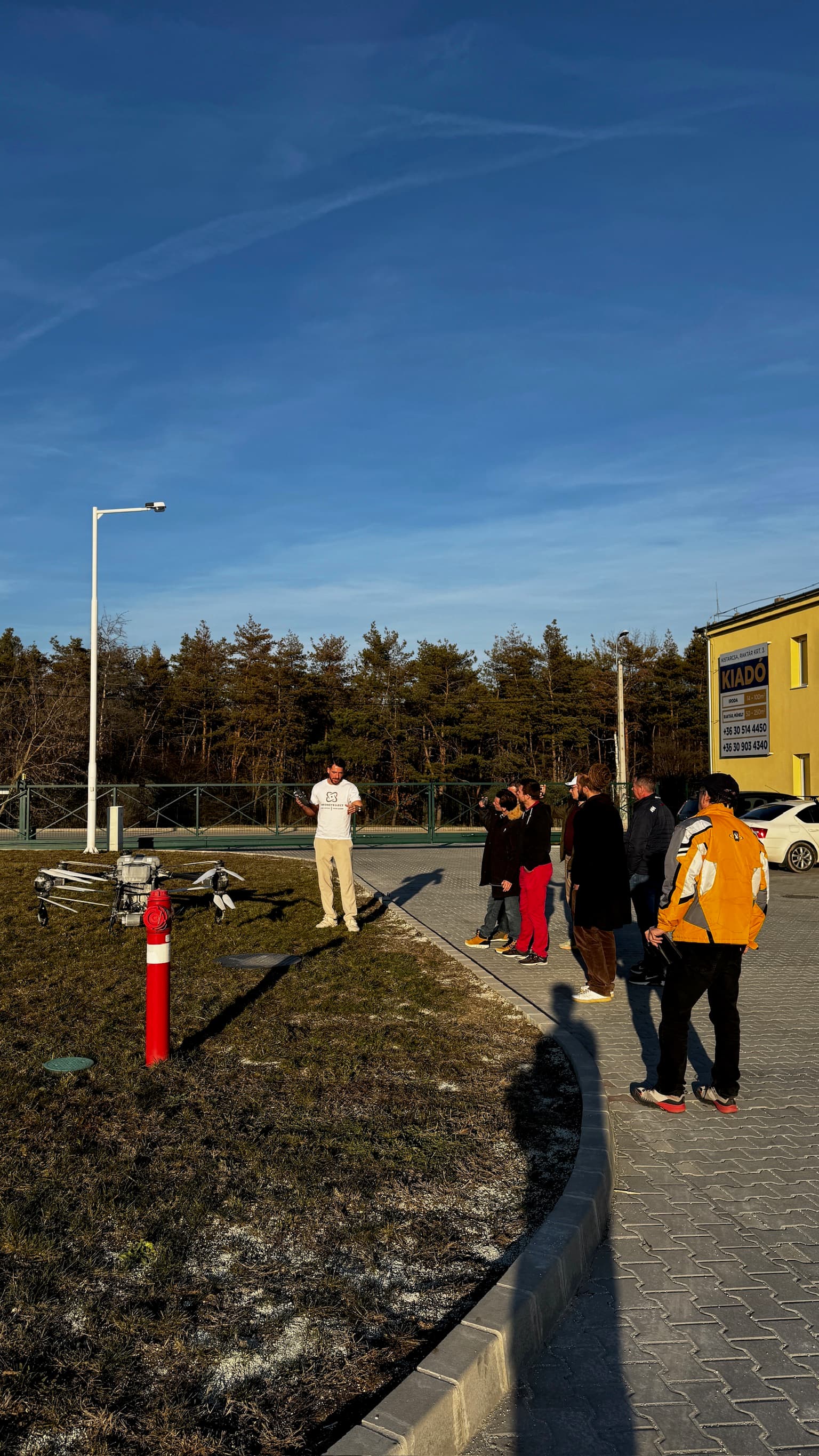 iDroneProject csoportos drónpilóta képzés a szabadban