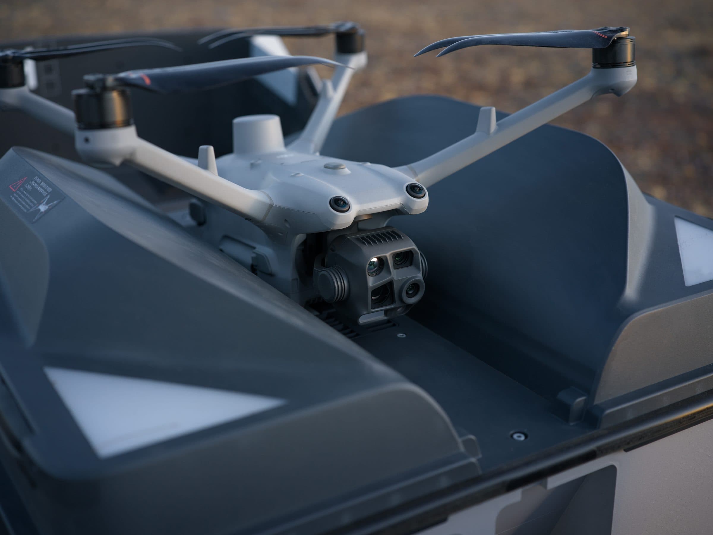 A DJI Dock 3 belső tere közelről